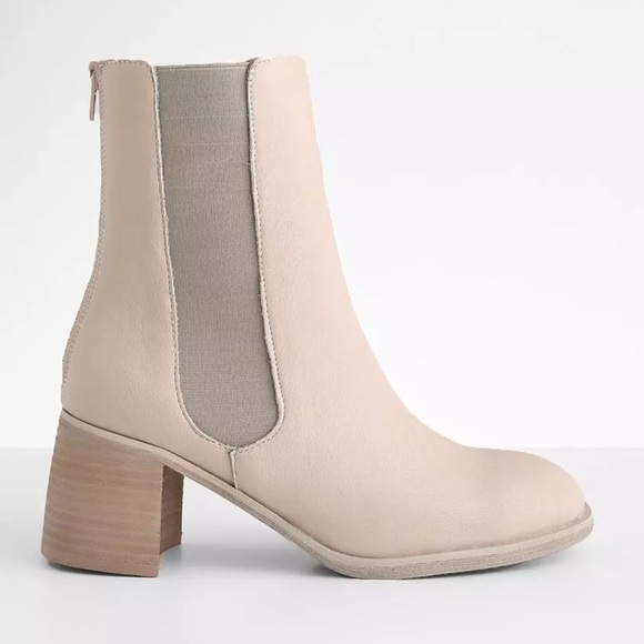 Cora Tall Ankle Boot
OASIS SOCIETY Size 6 - Picture 14 of 16